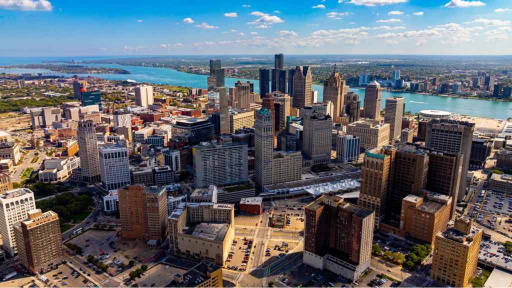 Aerial view of downtown Detroit, Michigan skyline.